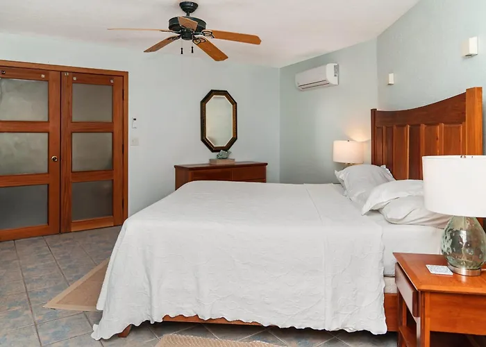 White Sands Cove E01-partial Ocean View 2 Bedroom By Floreo Apartahotel